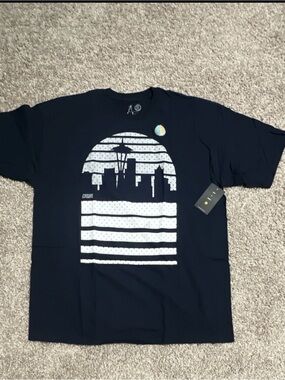 Zumiez Navy Short Sleeve Tee with White Seattle Skyline Graphic